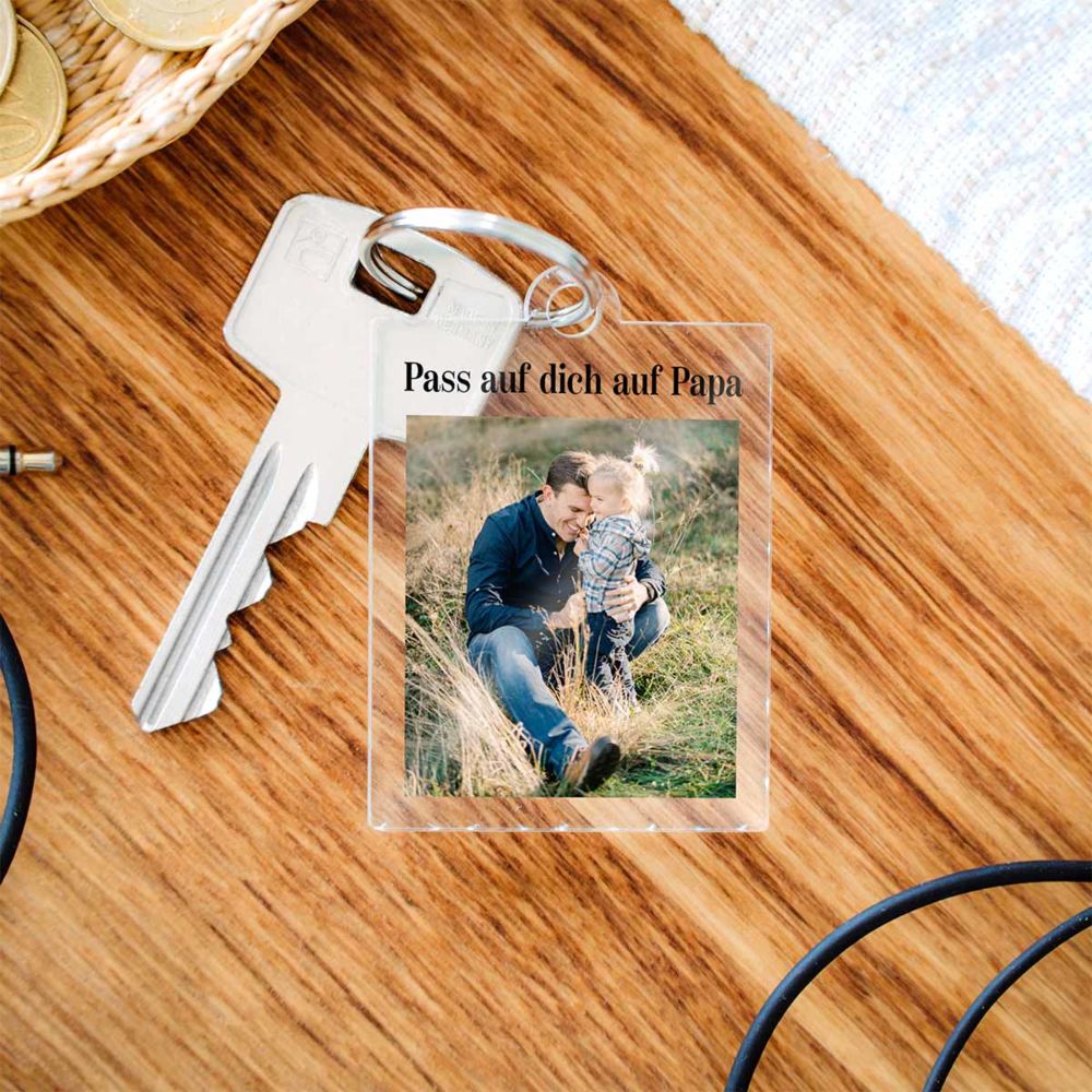 Personalisierbarer Acryl Schlüsselanhänger mit Foto und Text