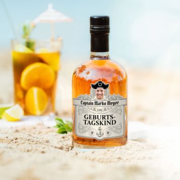 Personalisierbarer Rum mit Pirat - Design